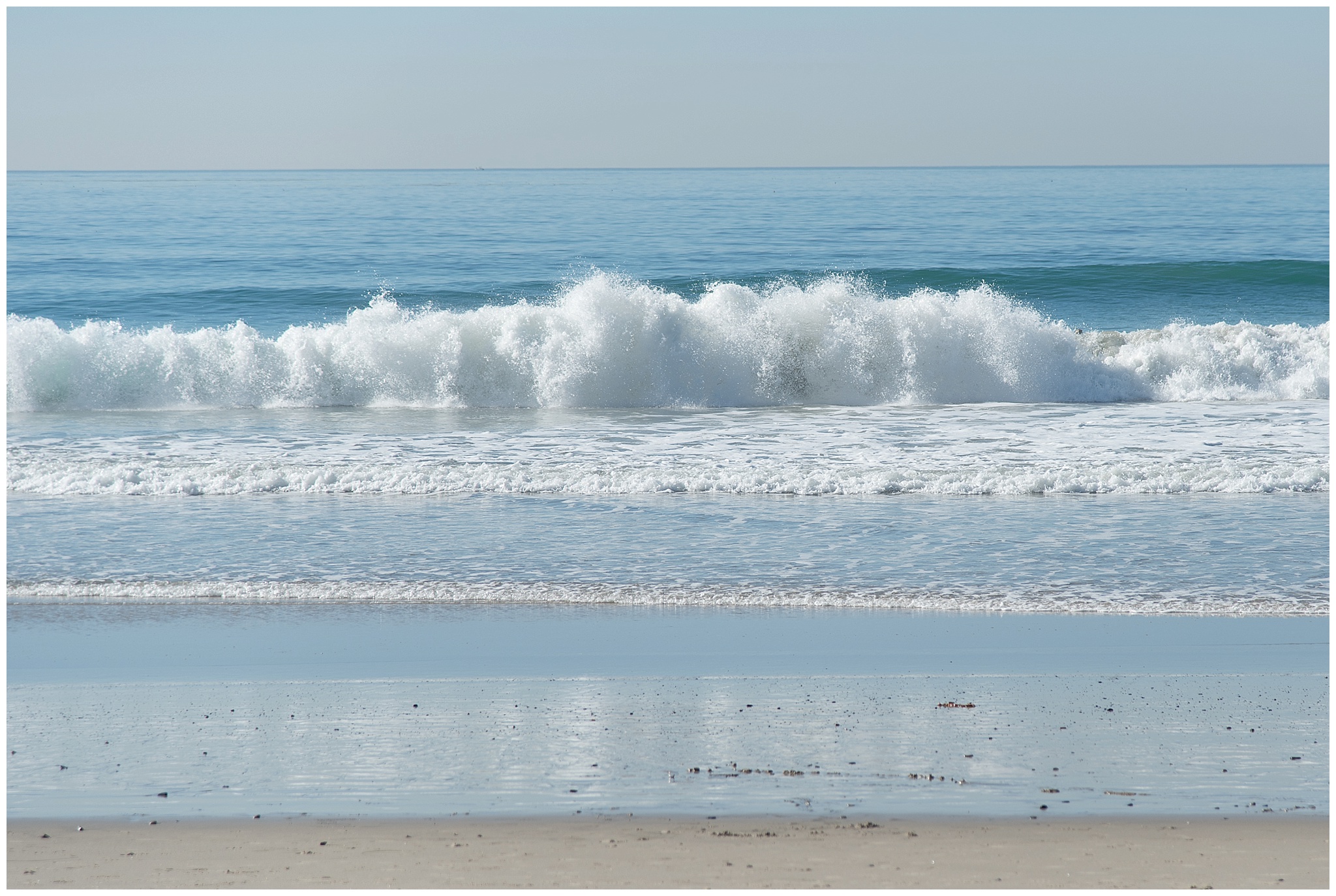 Kingwood photographer image of waves on San Clemente beach