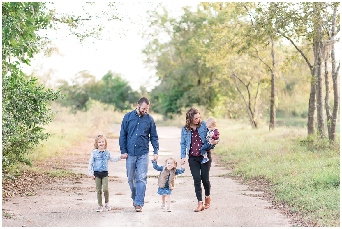 Kingwood family portrait session with family of five in green, natural setting